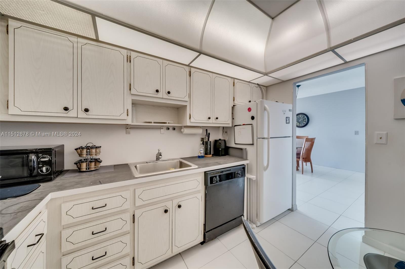 HEMISPHERES CONDO - Residential