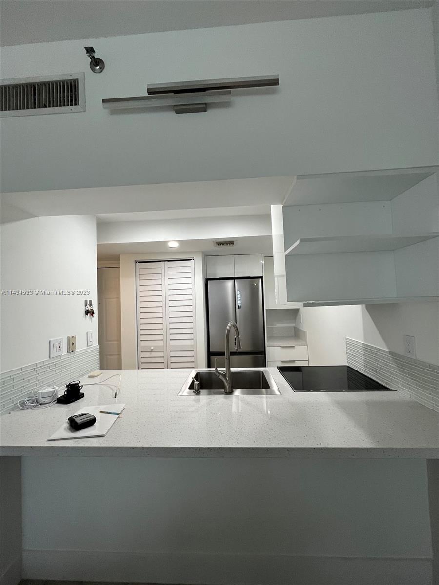 BRICKELL KEY II CONDO - Residential Lease