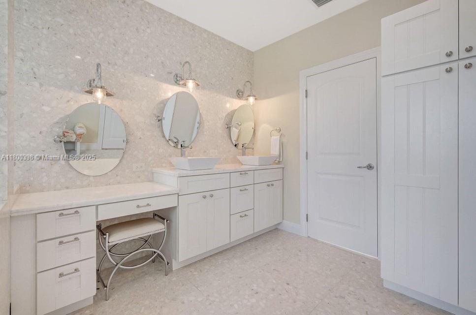 SAFETY HARBOR SEC 1 - Residential