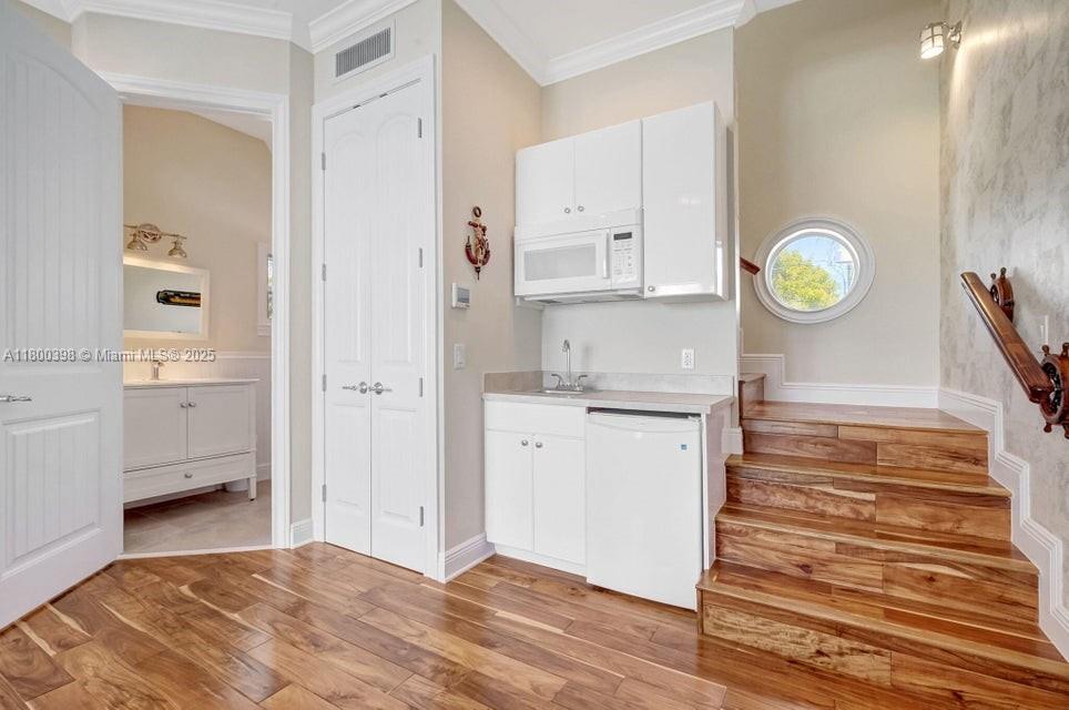 SAFETY HARBOR SEC 1 - Residential