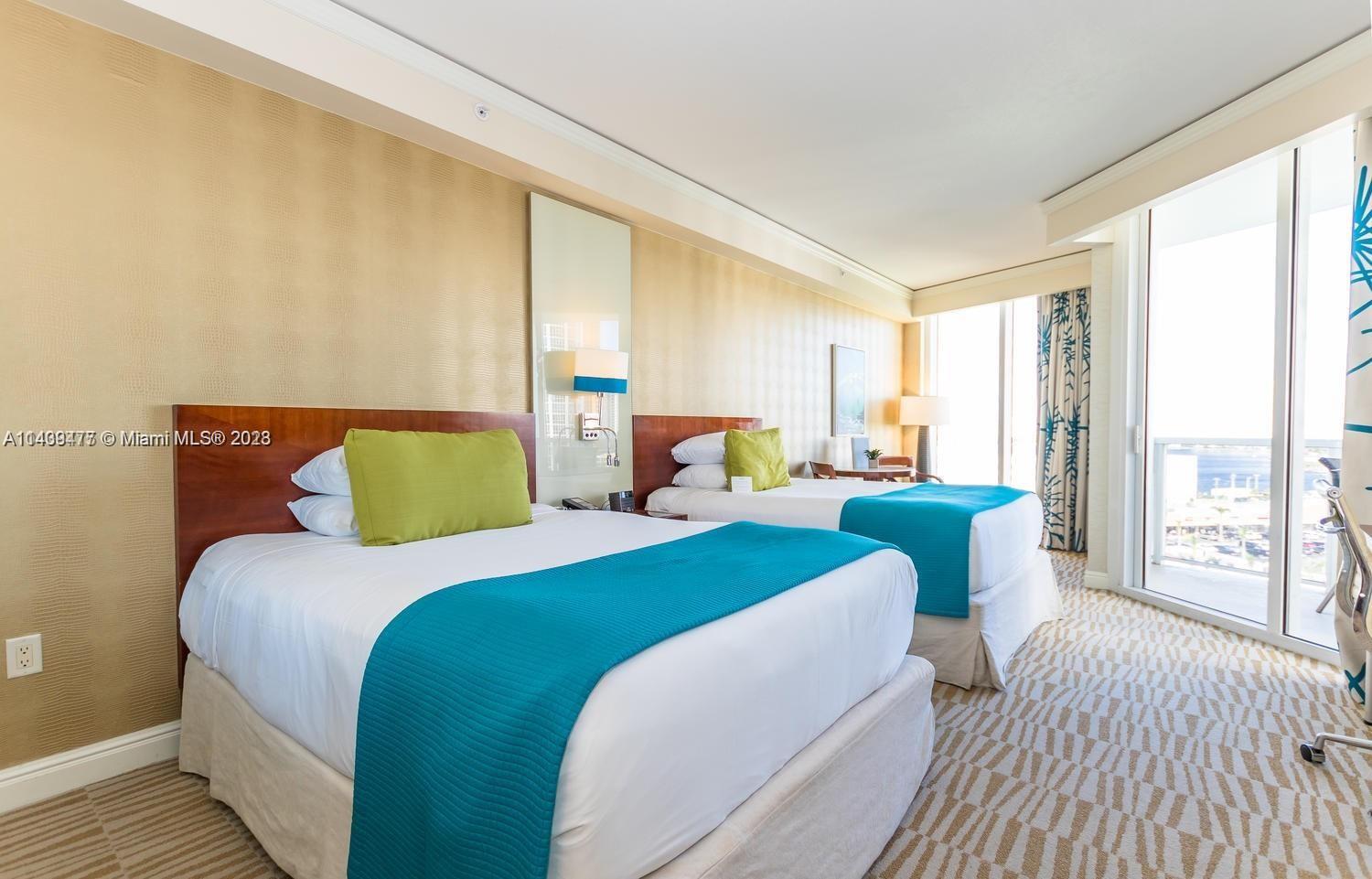 TRUMP INTERNATIONAL SONES - Residential