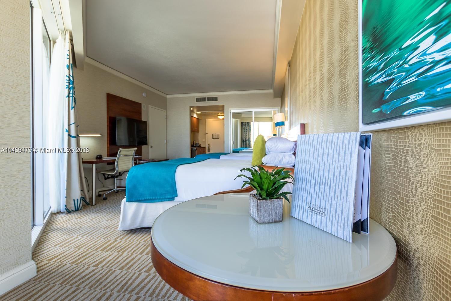 TRUMP INTERNATIONAL SONES - Residential