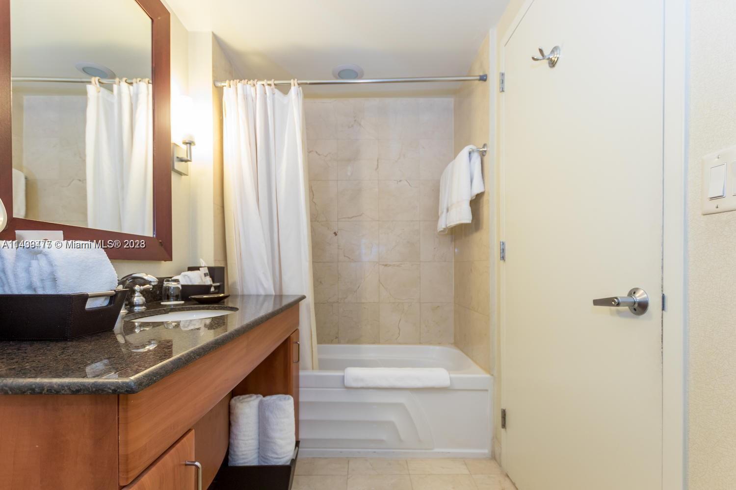TRUMP INTERNATIONAL SONES - Residential