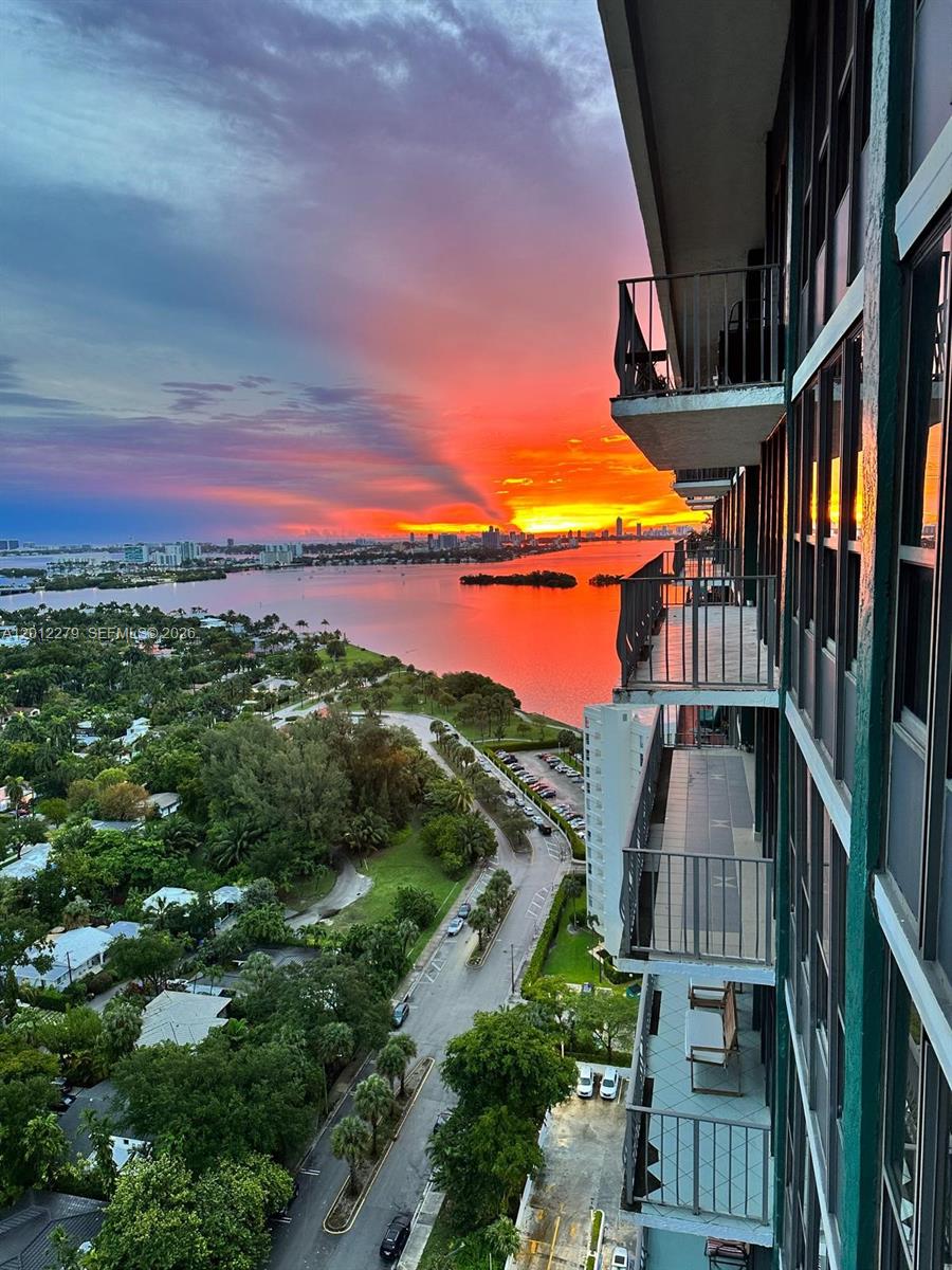 Stunning 2-bedroom, 2-bath corner residence on a high floor, completely renovated, tastefully upgraded with a very Modern look, with washer and dryer. Featuring breathtaking, unobstructed bay and green views. Enjoy a spacious wraparound balcony perfect for indoor-outdoor living. 
Ideally located in the highly sought-after waterfront community of historic Bayside, just minutes from the Design District, Midtown, and Downtown Miami. This full-service, amenity-rich building offers 24/7 gated and attended security, front desk and valet services, heated pool, Jacuzzi, sauna, fitness center, tennis courts, and an outdoor kitchen with BBQ area, along with an on-site café, bar, and convenience store. The unit offers the lifestyle in a quiet and safe community.
Well-managed building with reserves. Special assessment currently in progress.