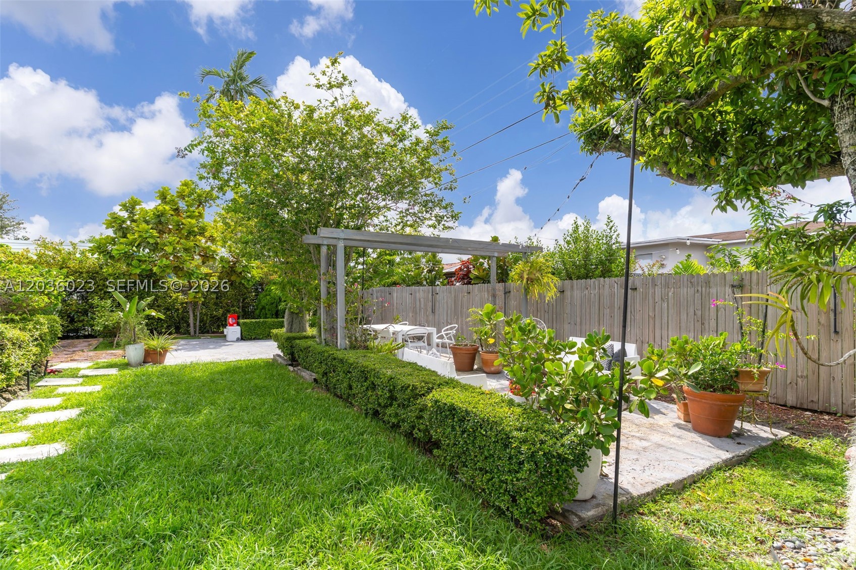 CORAL WAY VILLAGE SEC A P - Residential