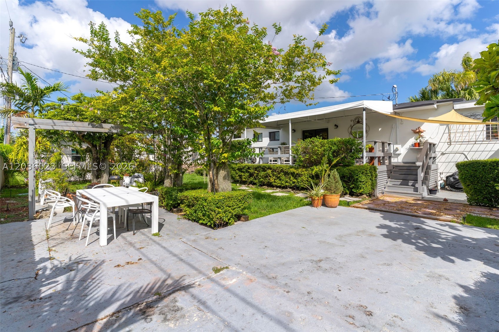 CORAL WAY VILLAGE SEC A P - Residential