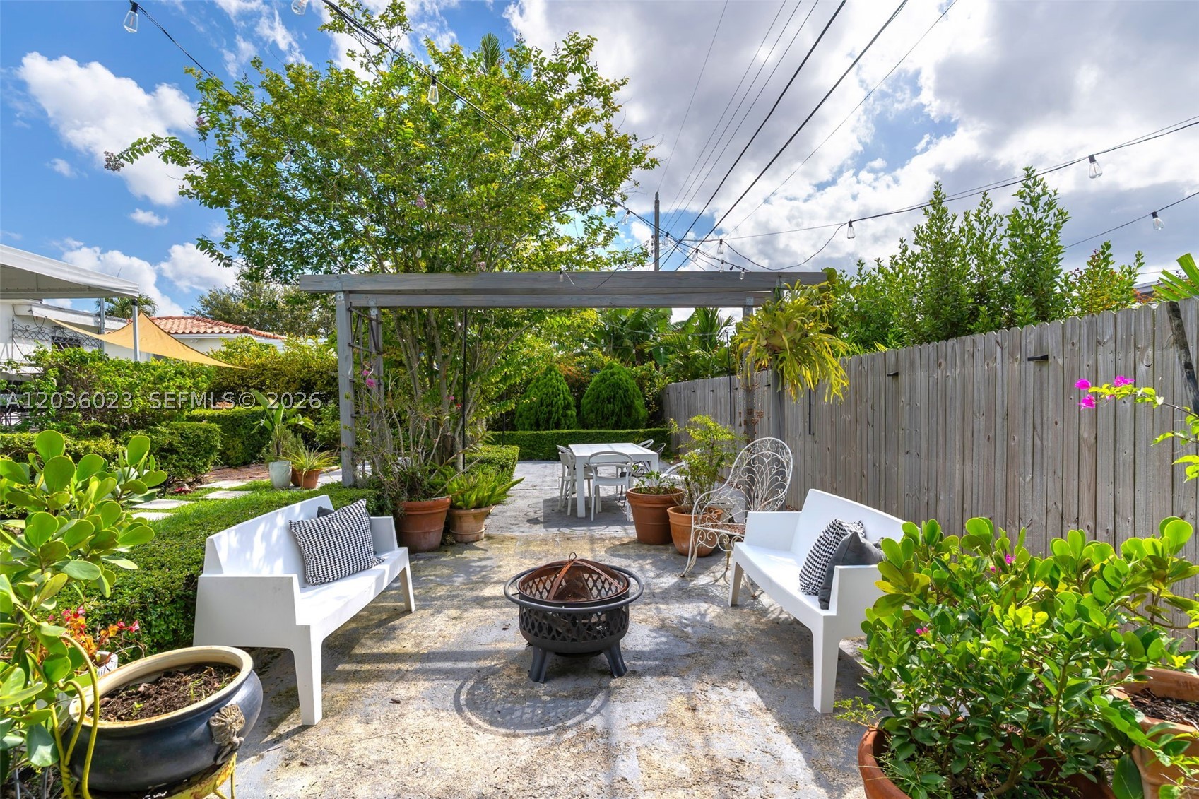 CORAL WAY VILLAGE SEC A P - Residential