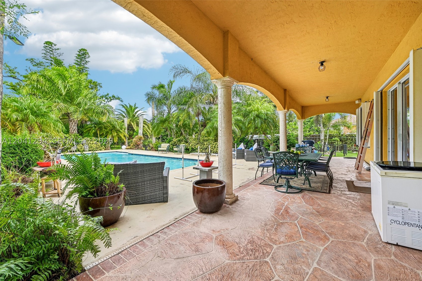 KEEN ESTATES - Residential
