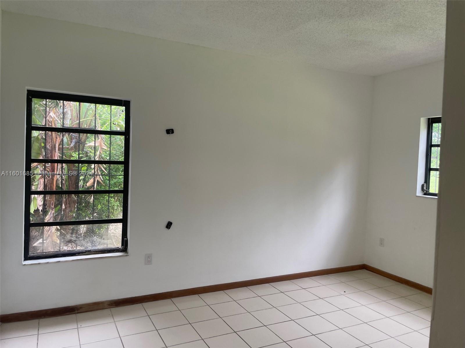 SILVER PALM CITY/REDLAND - Residential
