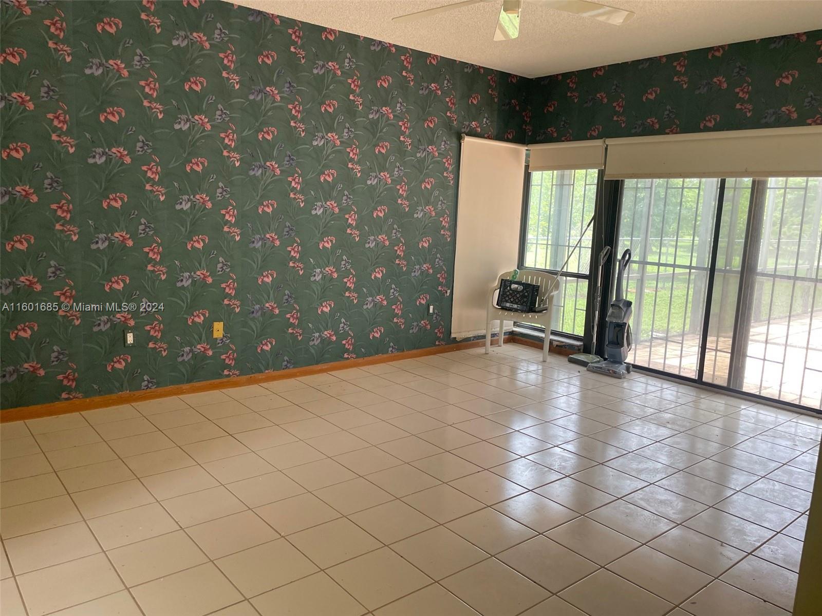 SILVER PALM CITY/REDLAND - Residential
