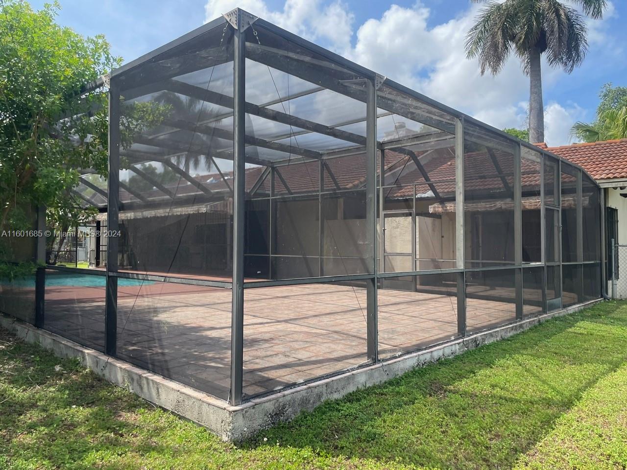 SILVER PALM CITY/REDLAND - Residential