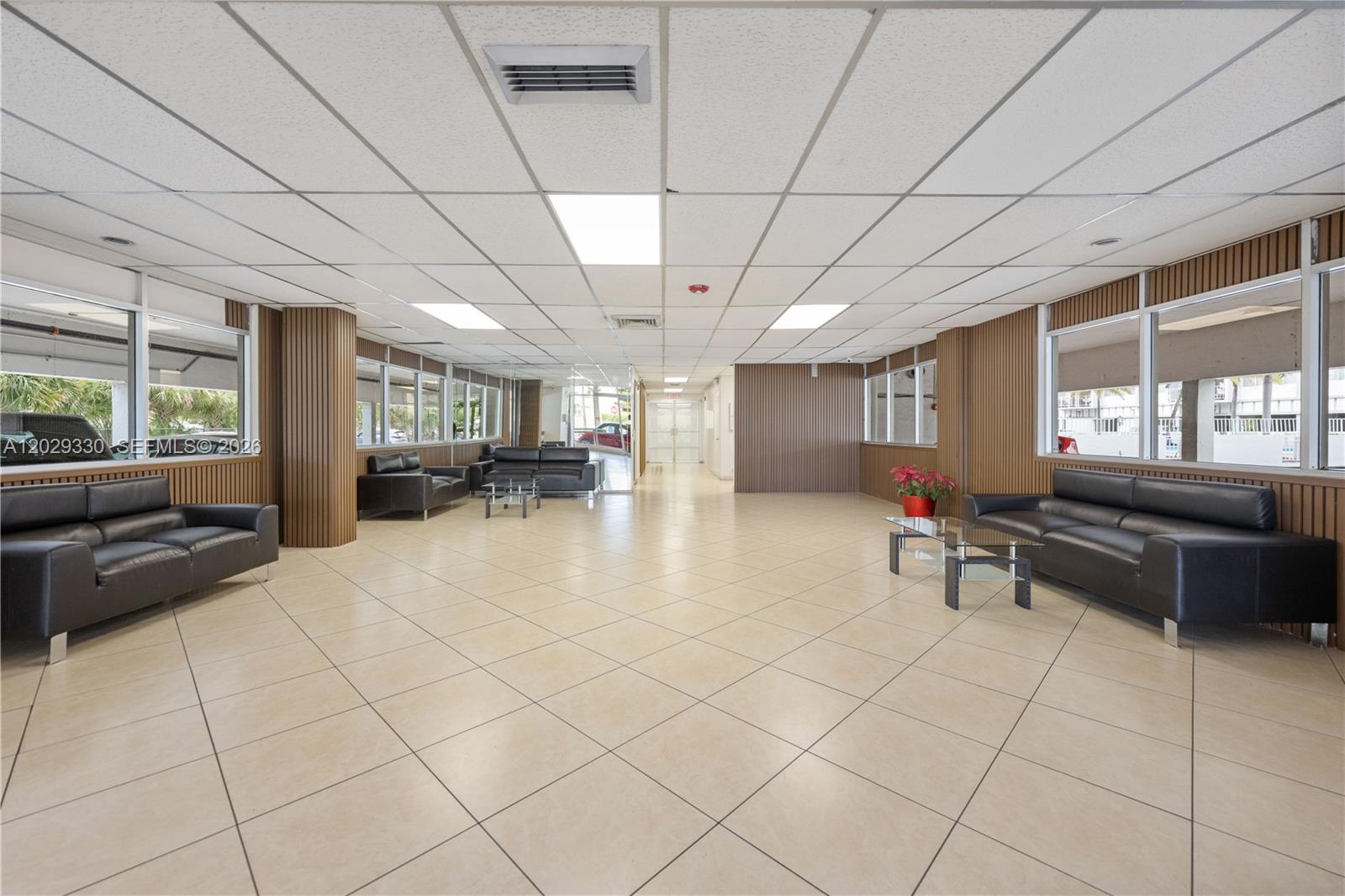 GATEWAY HOUSE CONDO - SOU - Residential Lease