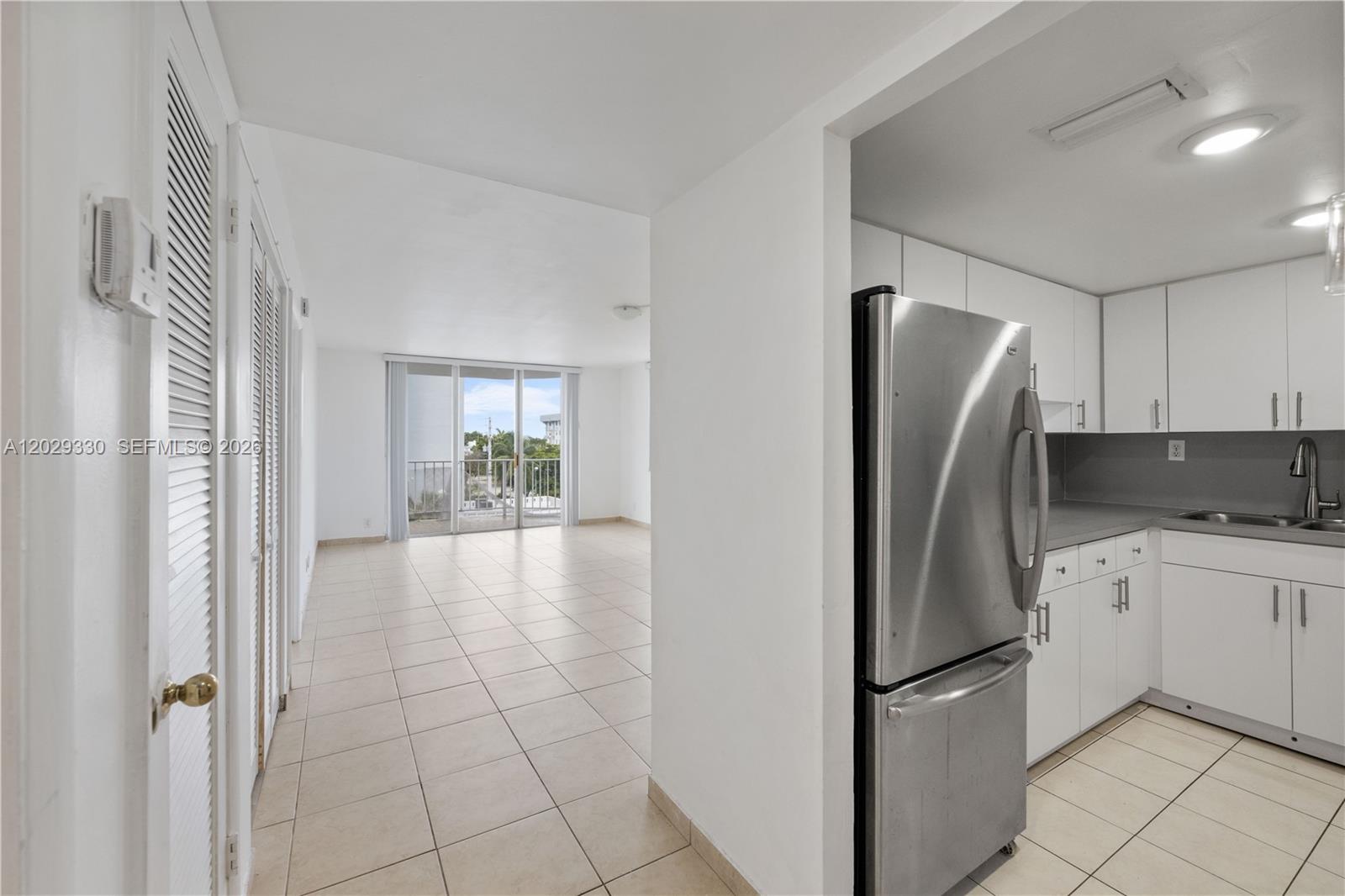 1 Bedroom 1.5 Bathroom condo located at Gateway House Condominium in the heart of North Miami Beach. This Condo will not last!!! The interior features tiled floors throughout the condo, Walk in closet, spacious and full of natural light, Great view from your balcony! Corner Unit, low floor, Secured building in a perfect area with shopping, restaurants, close to major highways, school and places of worship! Well maintained building with pool and in house management.