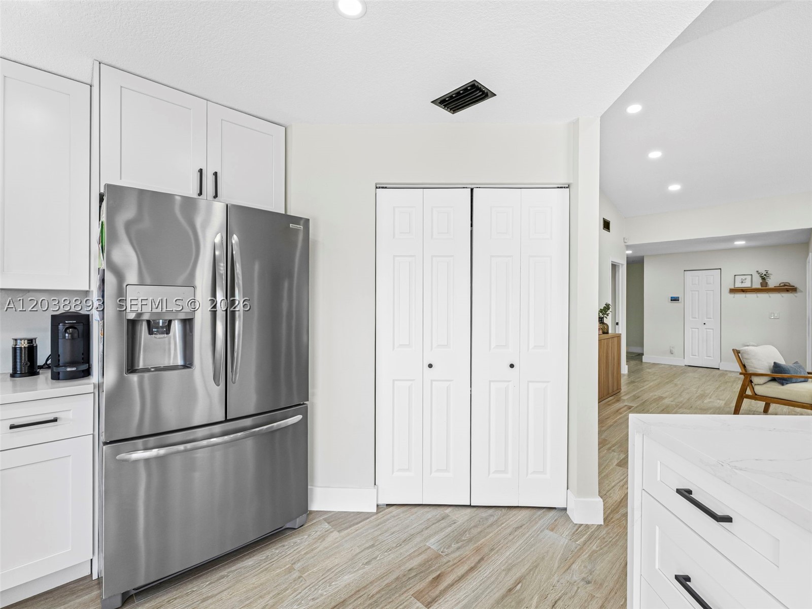 PEMBROKE LAKES SOUTH - Residential