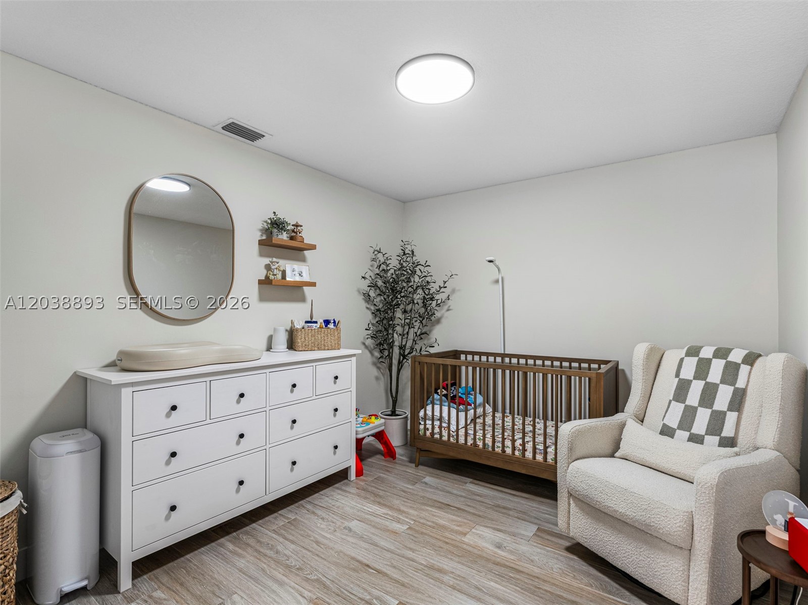 PEMBROKE LAKES SOUTH - Residential