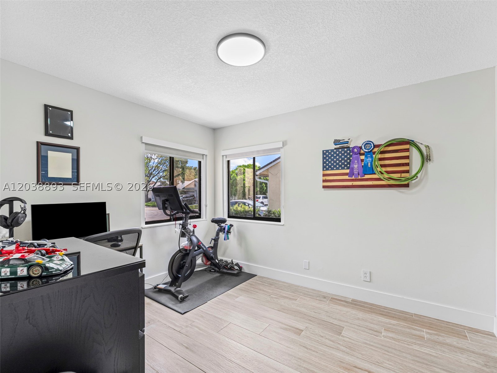 PEMBROKE LAKES SOUTH - Residential