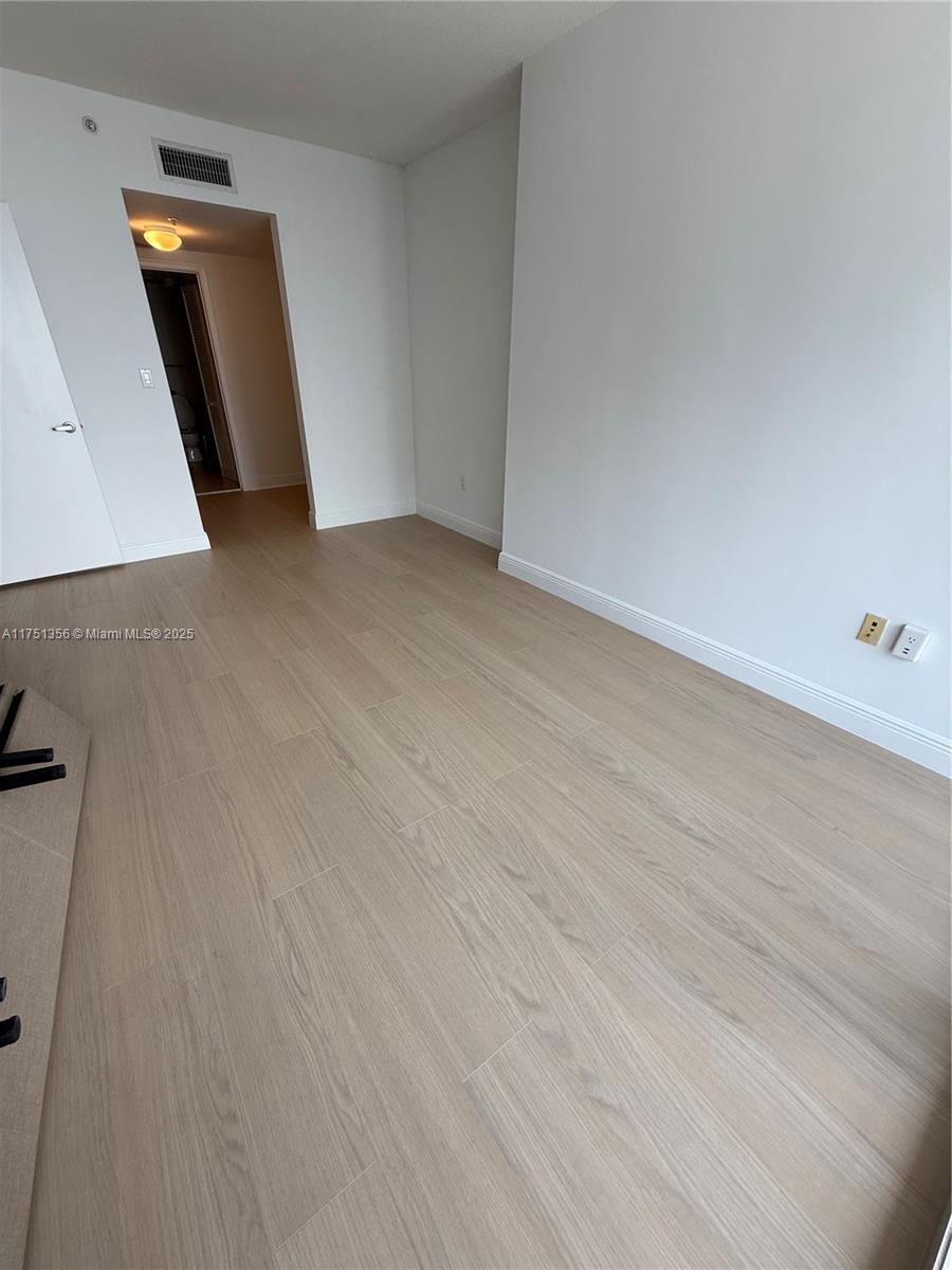 OPERA TOWER CONDO - Residential