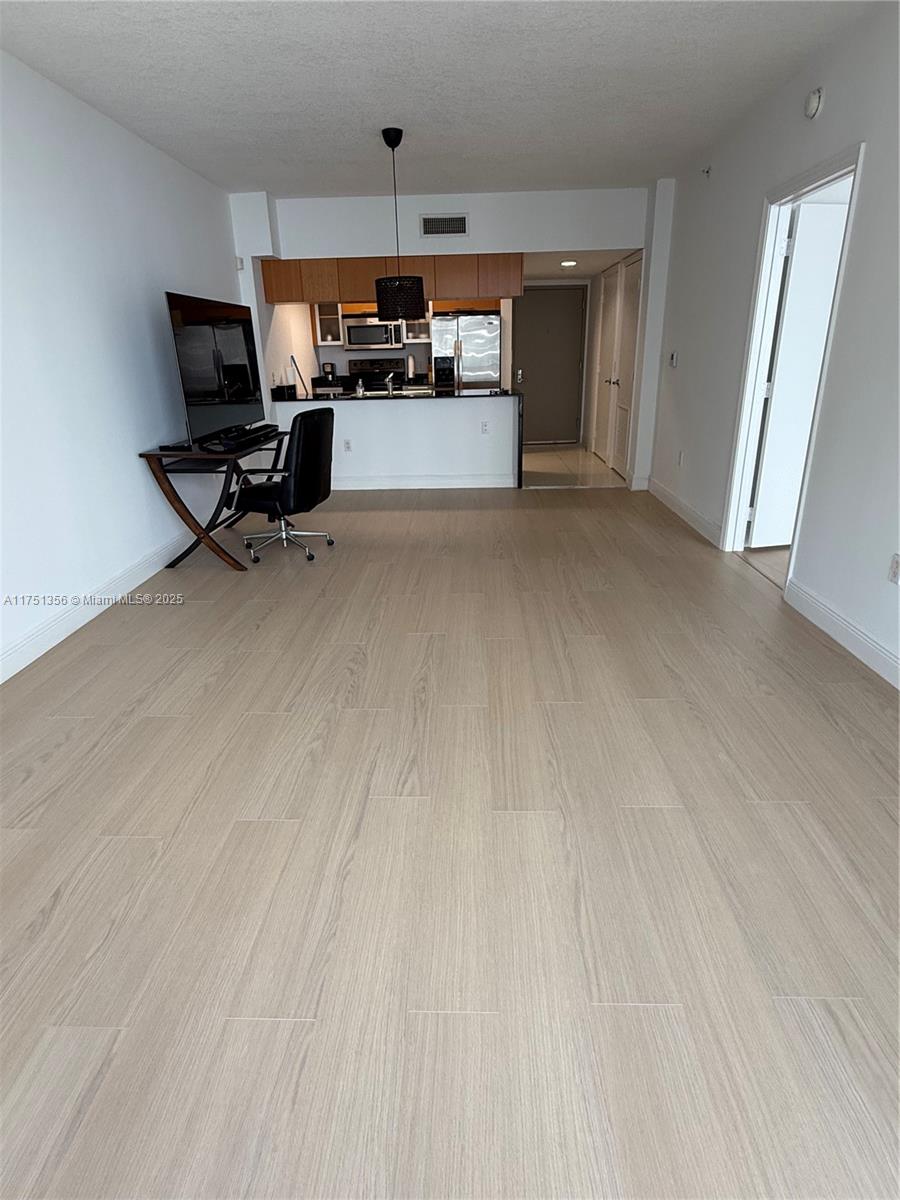 OPERA TOWER CONDO - Residential