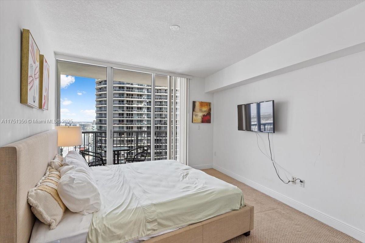 OPERA TOWER CONDO - Residential