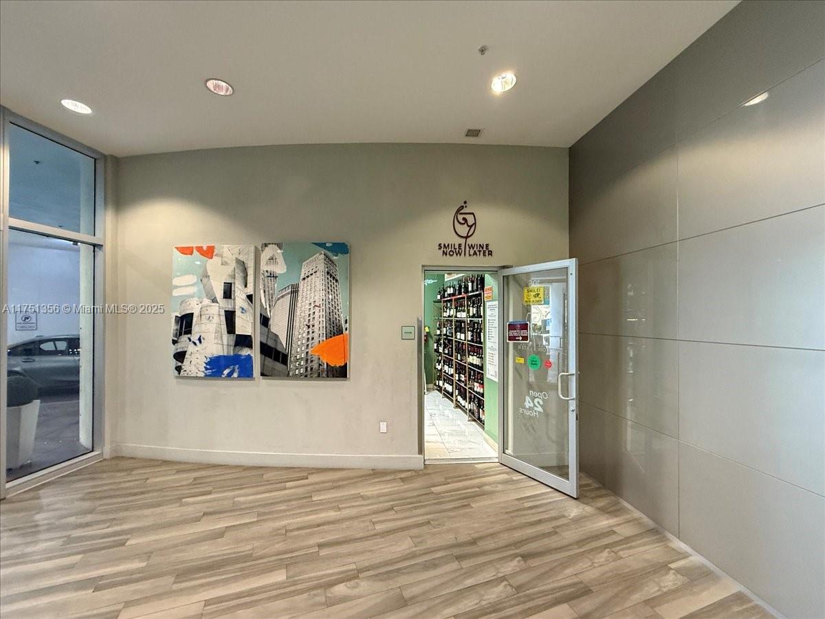 OPERA TOWER CONDO - Residential
