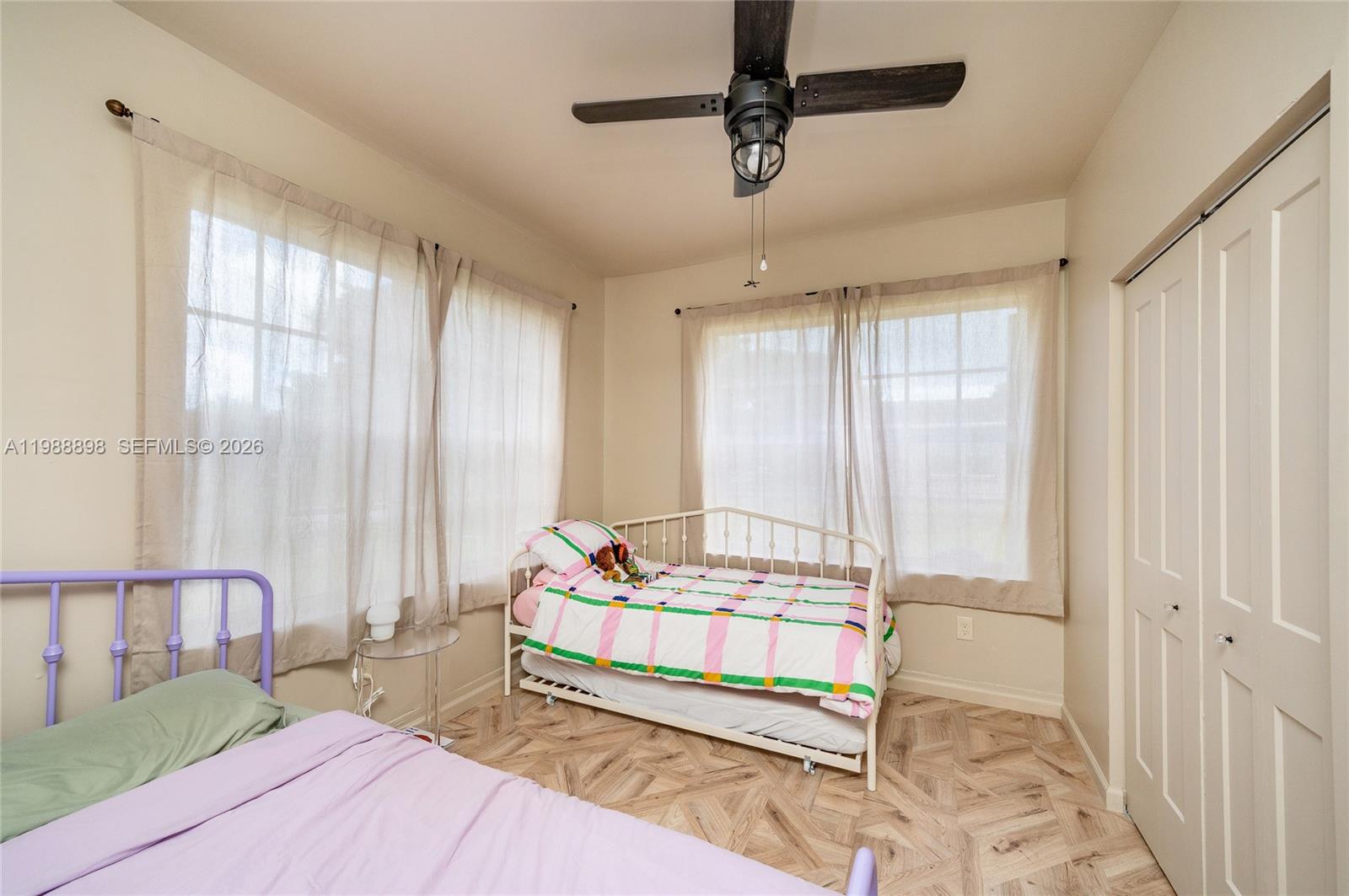 17TH AVE MANOR - Residential