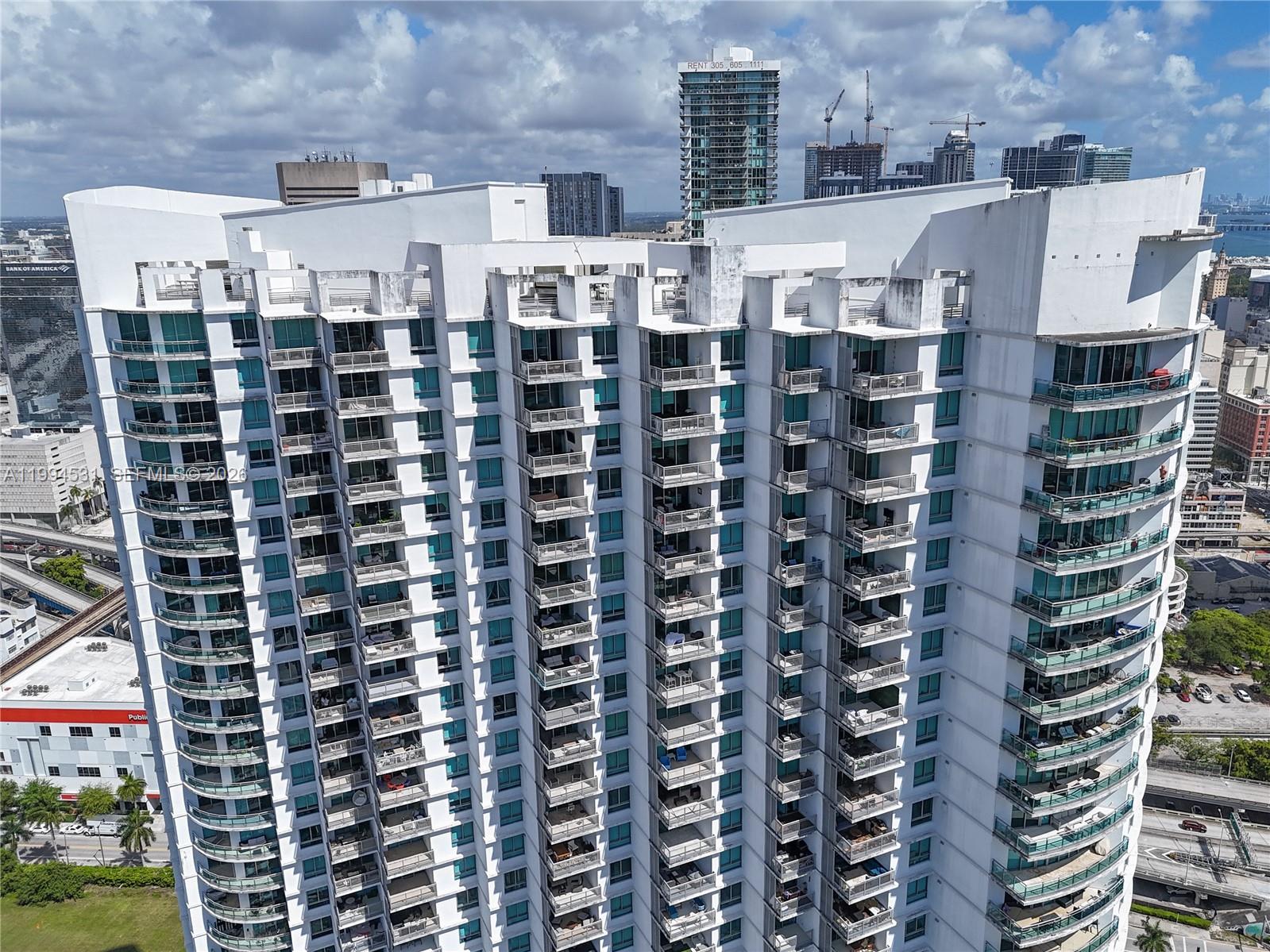 WIND CONDO - Residential