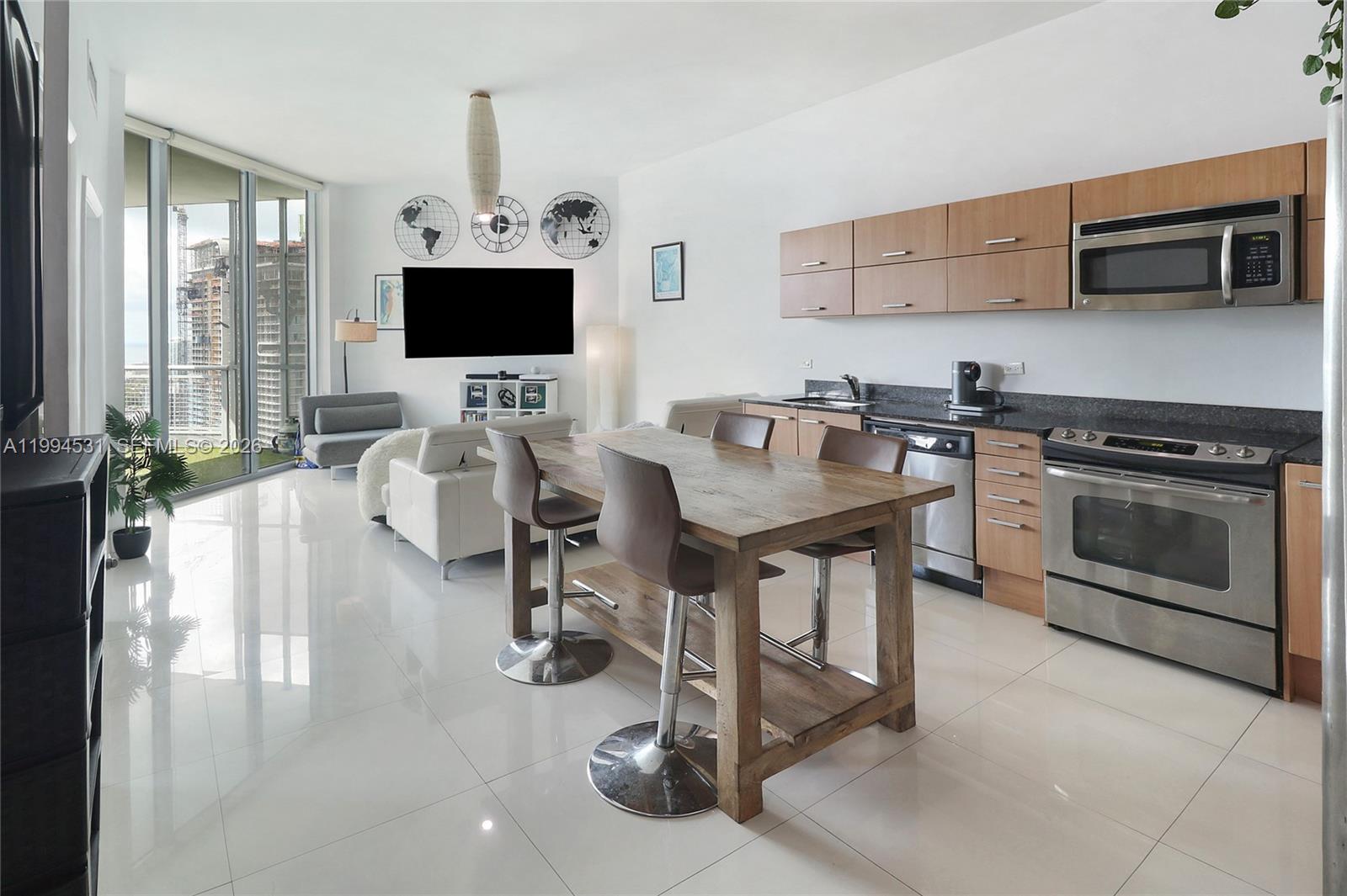 WIND CONDO - Residential
