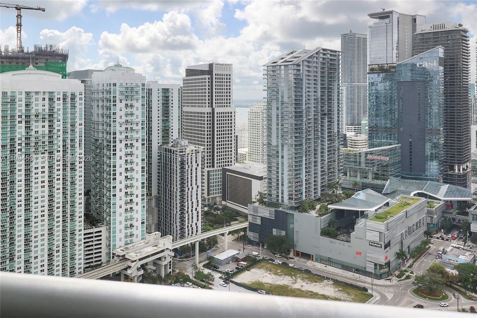 WIND CONDO - Residential