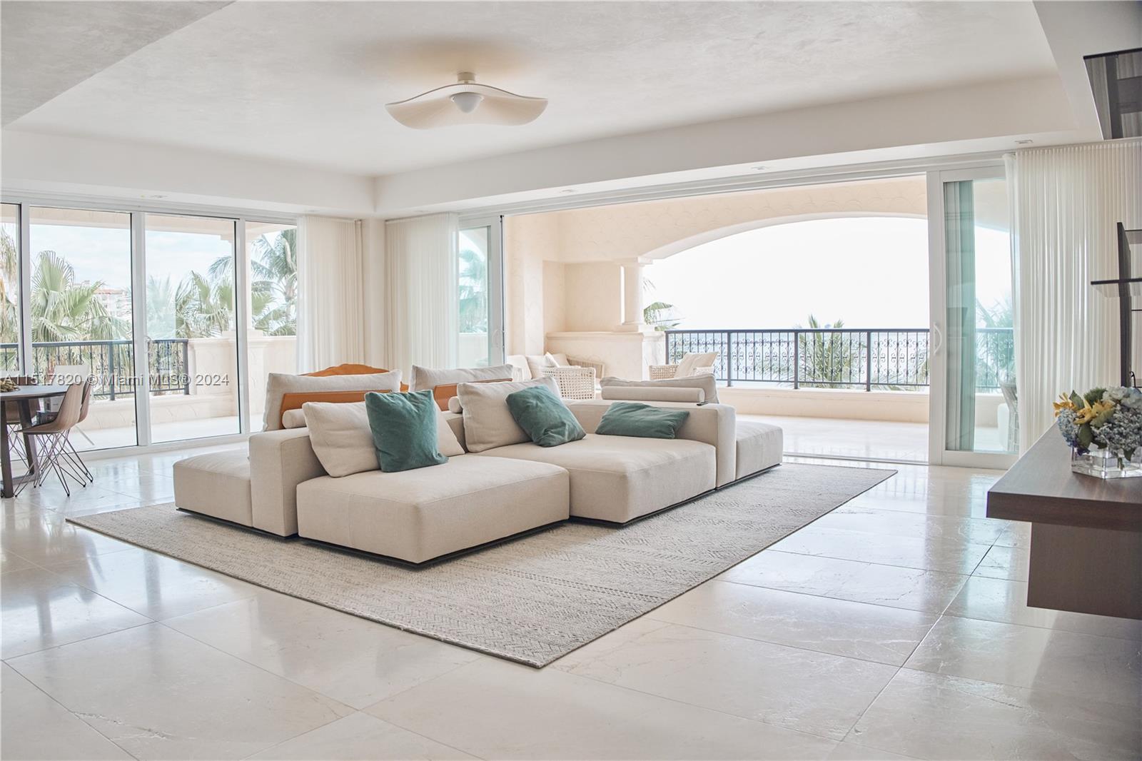 OCEANSIDE @ FISHER ISL CO - Residential