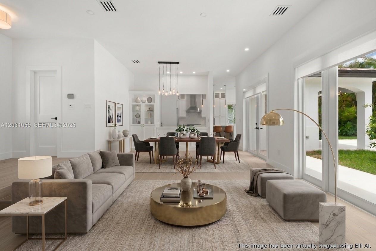UNIVERSITY ESTATES - Residential Lease