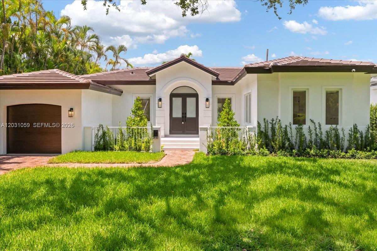 UNIVERSITY ESTATES - Residential Lease