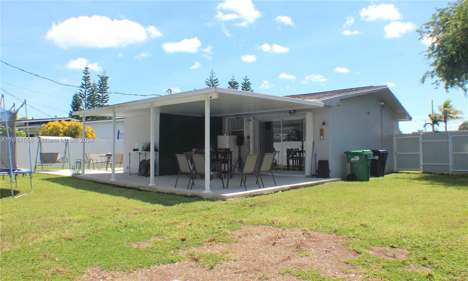 SO MIAMI HEIGHTS ADDN E - Residential