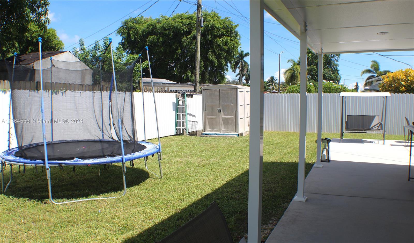 SO MIAMI HEIGHTS ADDN E - Residential