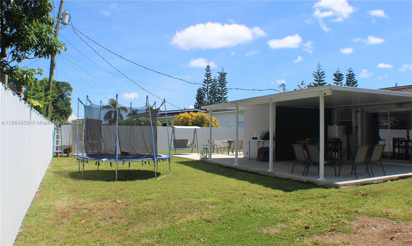 SO MIAMI HEIGHTS ADDN E - Residential