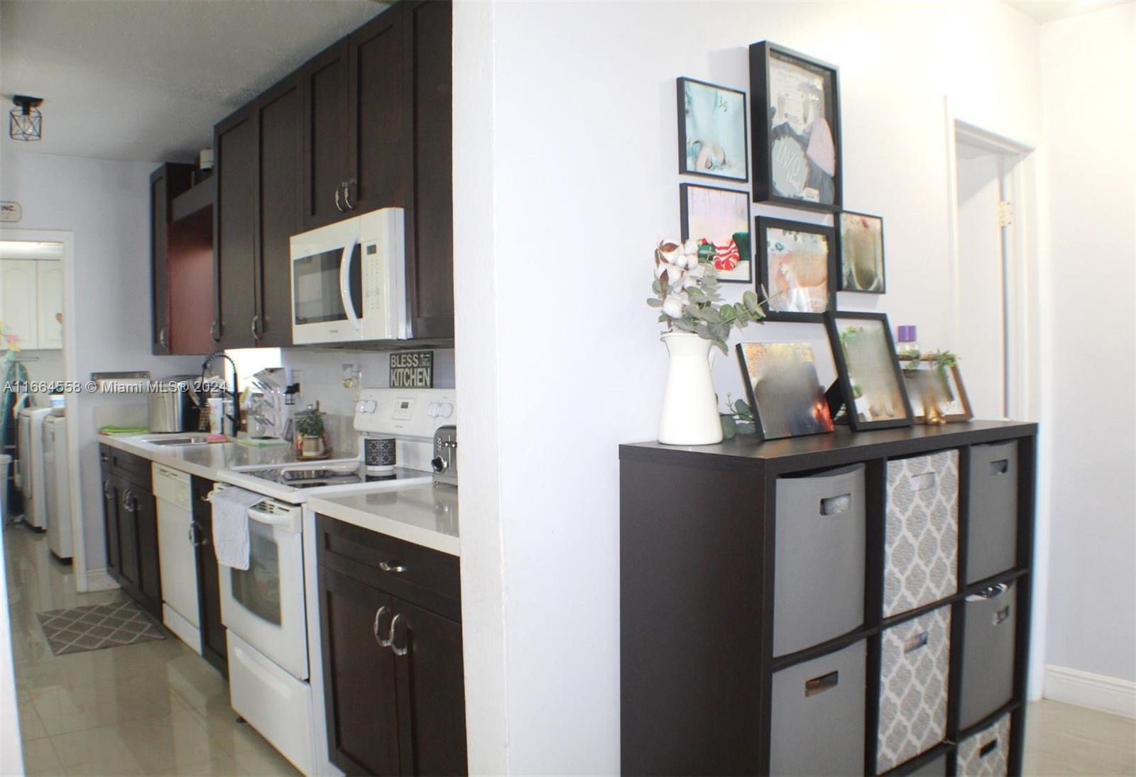 SO MIAMI HEIGHTS ADDN E - Residential