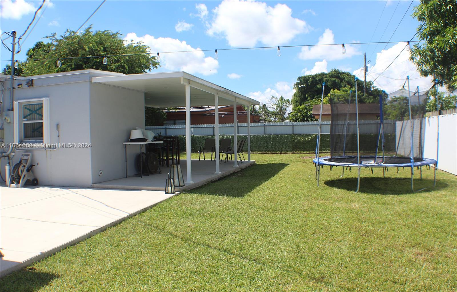SO MIAMI HEIGHTS ADDN E - Residential