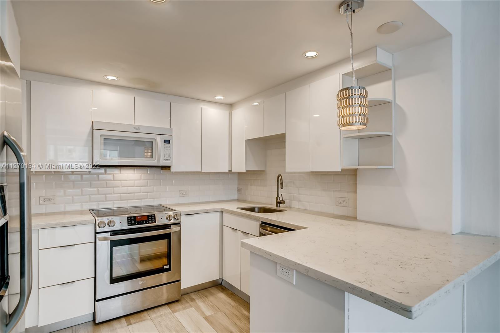 BAY GARDEN MANOR CONDO - Residential