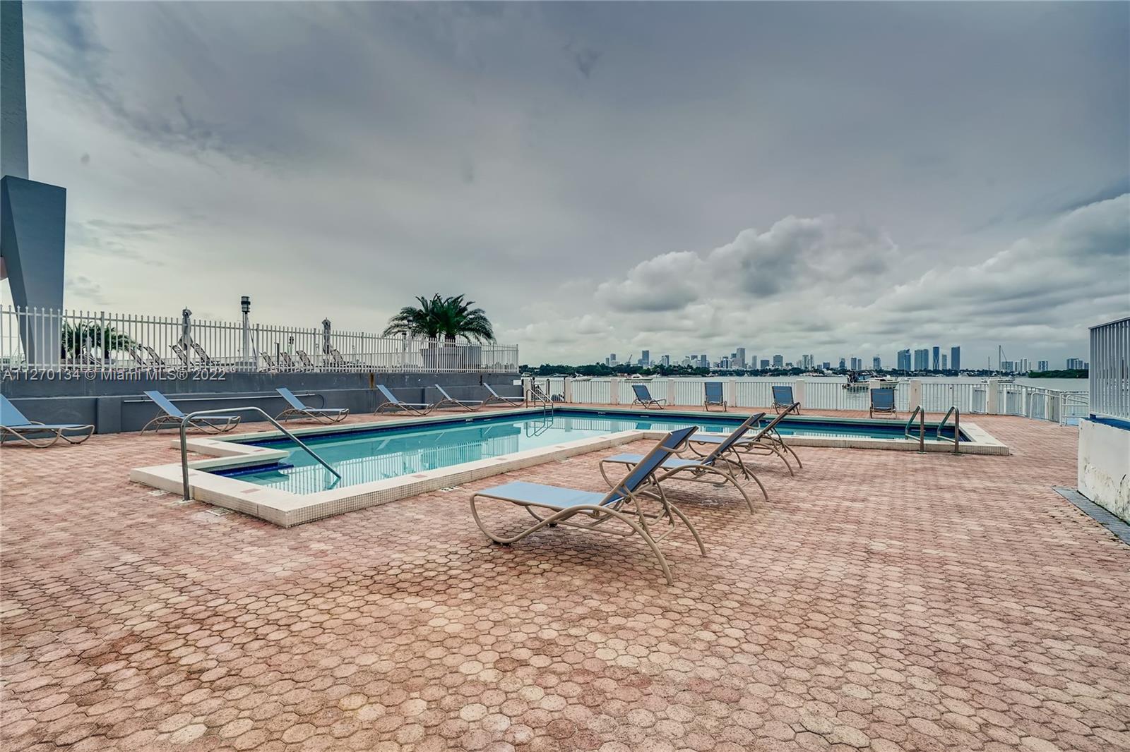 BAY GARDEN MANOR CONDO - Residential