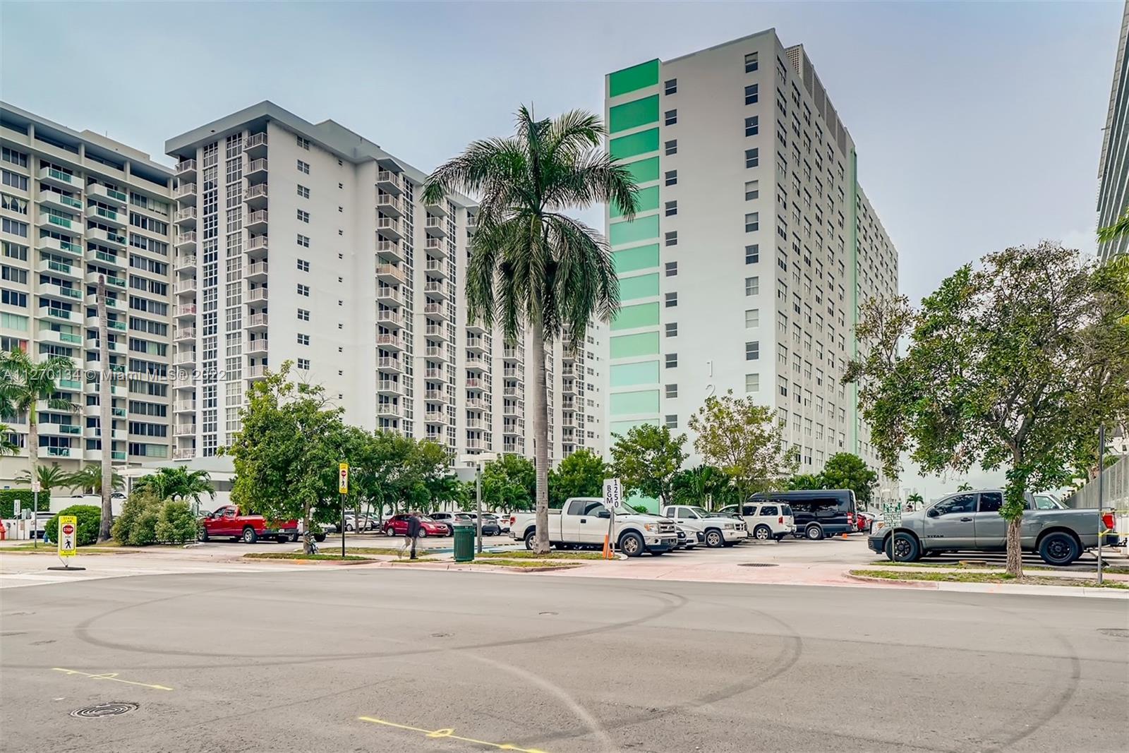 BAY GARDEN MANOR CONDO - Residential