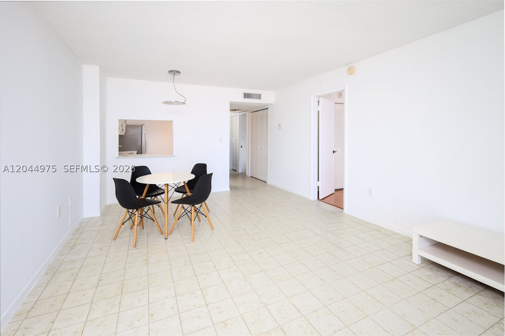 STANTON HOUSE CONDO - Residential Lease