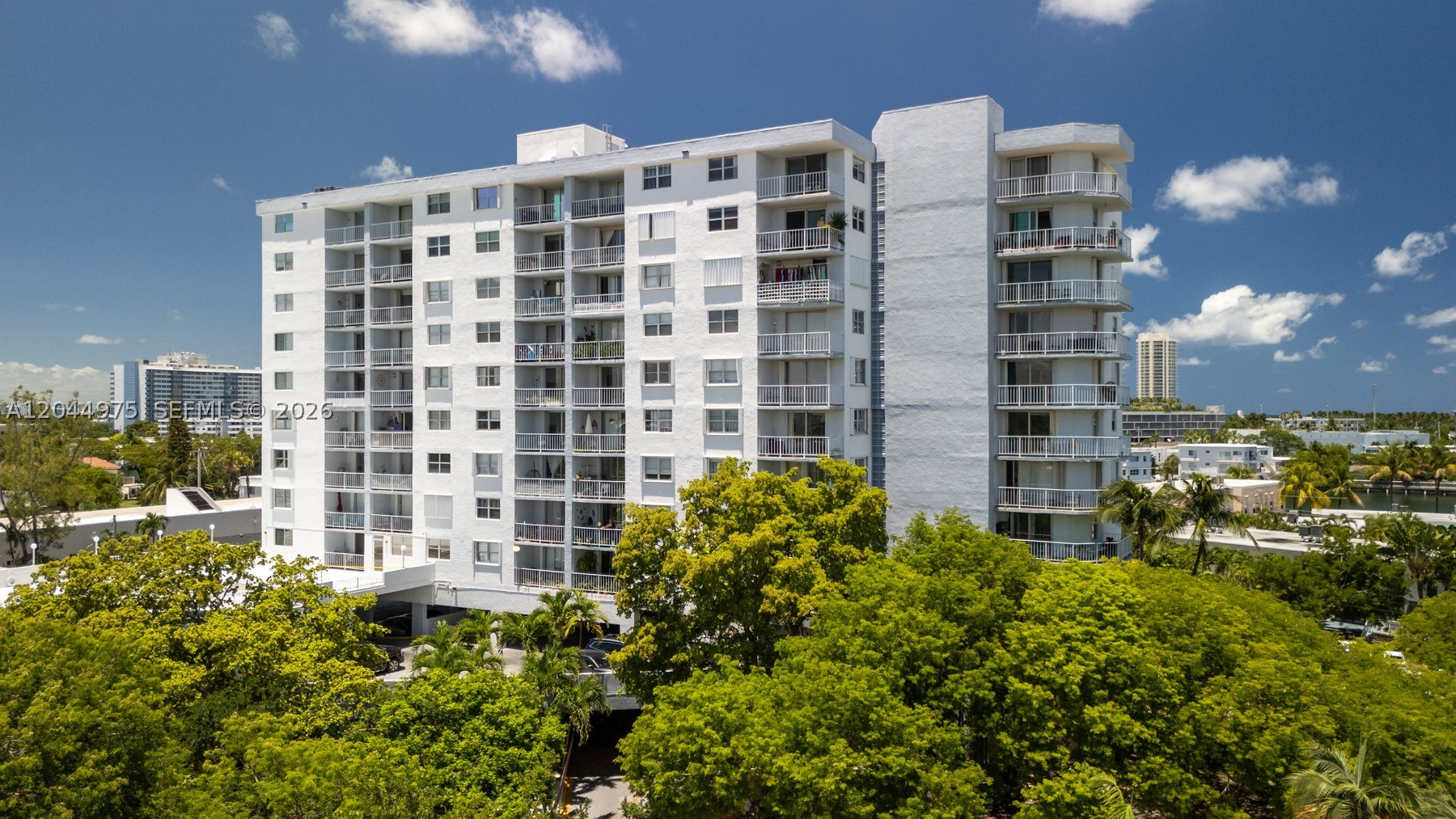 STANTON HOUSE CONDO - Residential Lease