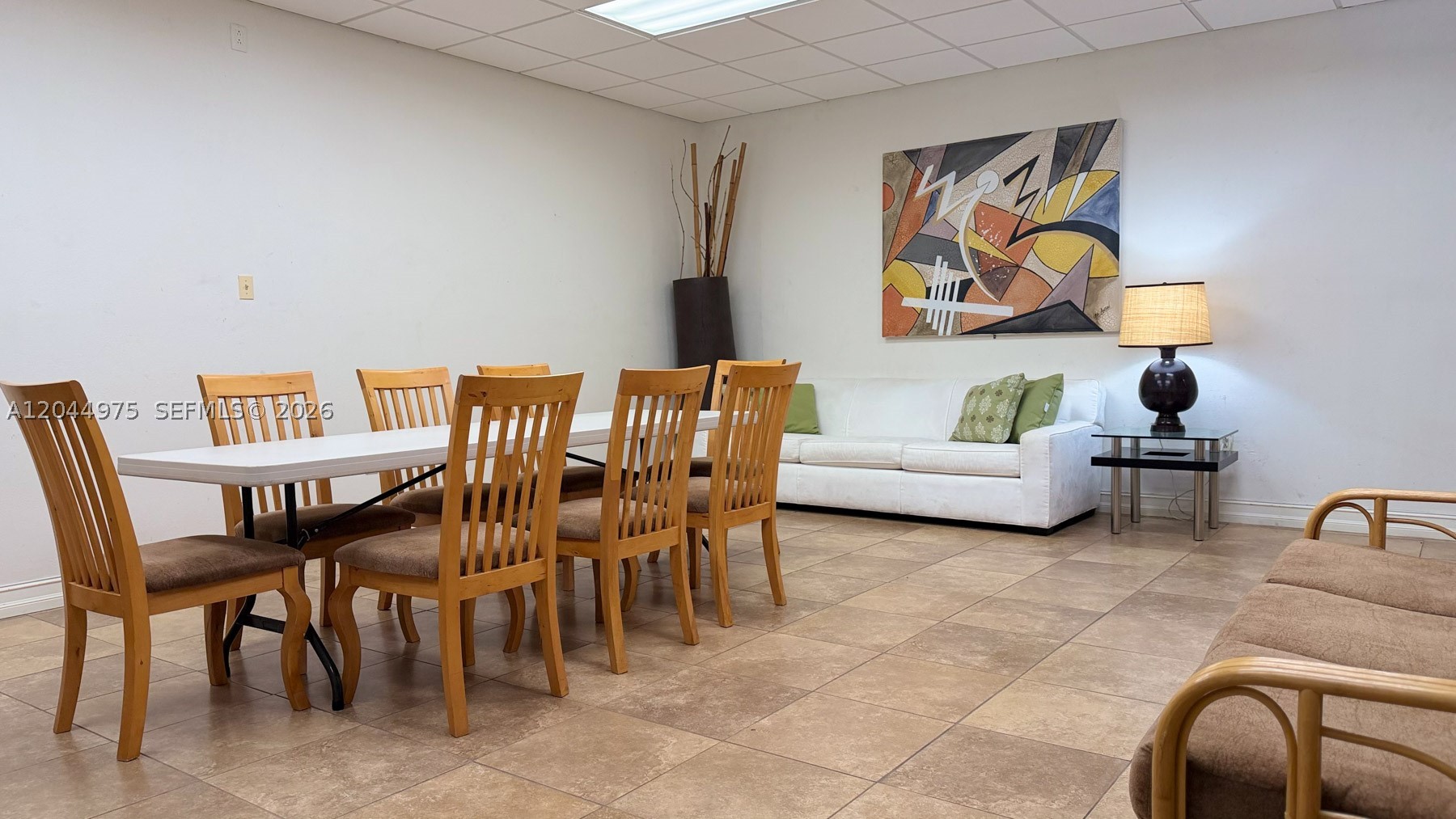 STANTON HOUSE CONDO - Residential Lease