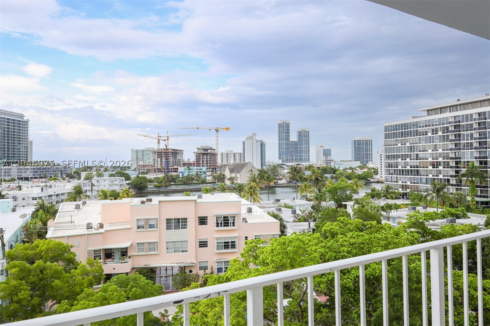 STANTON HOUSE CONDO - Residential Lease