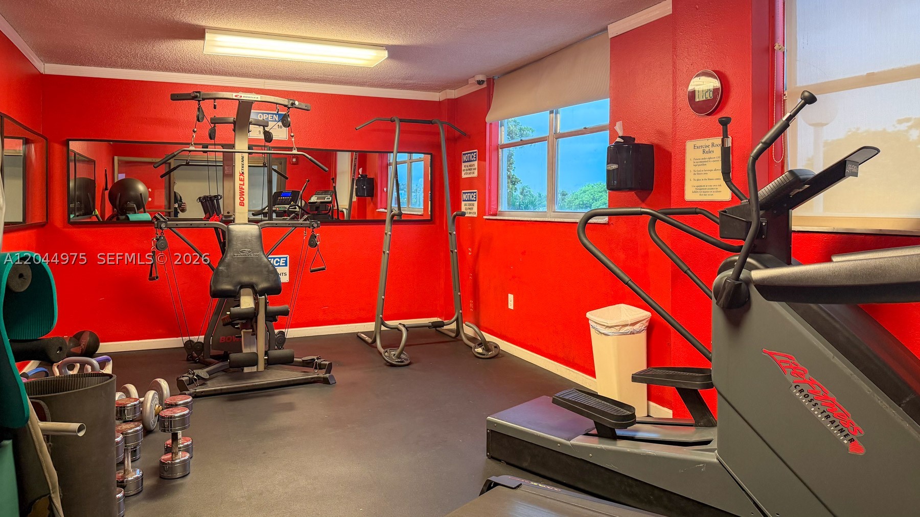 STANTON HOUSE CONDO - Residential Lease
