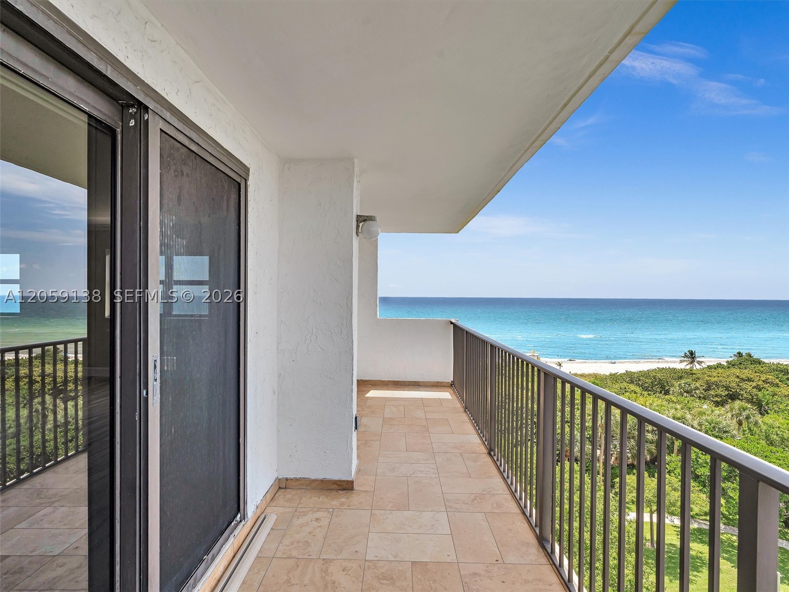 SUMMIT CONDO - Residential