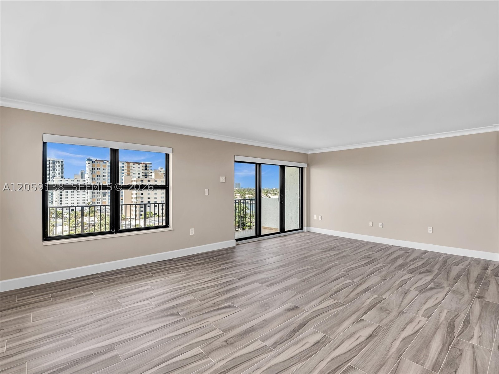 SUMMIT CONDO - Residential