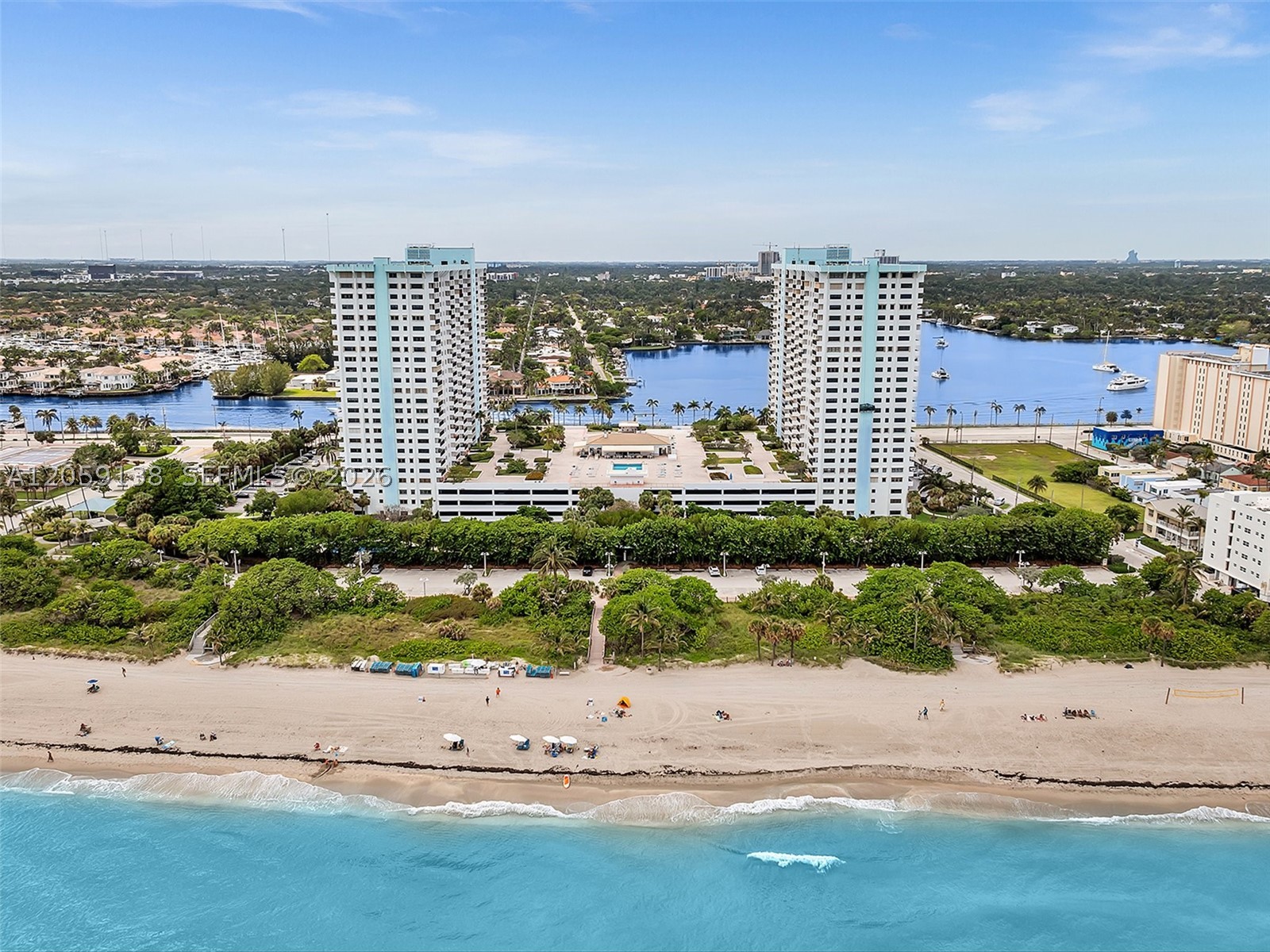 SUMMIT CONDO - Residential