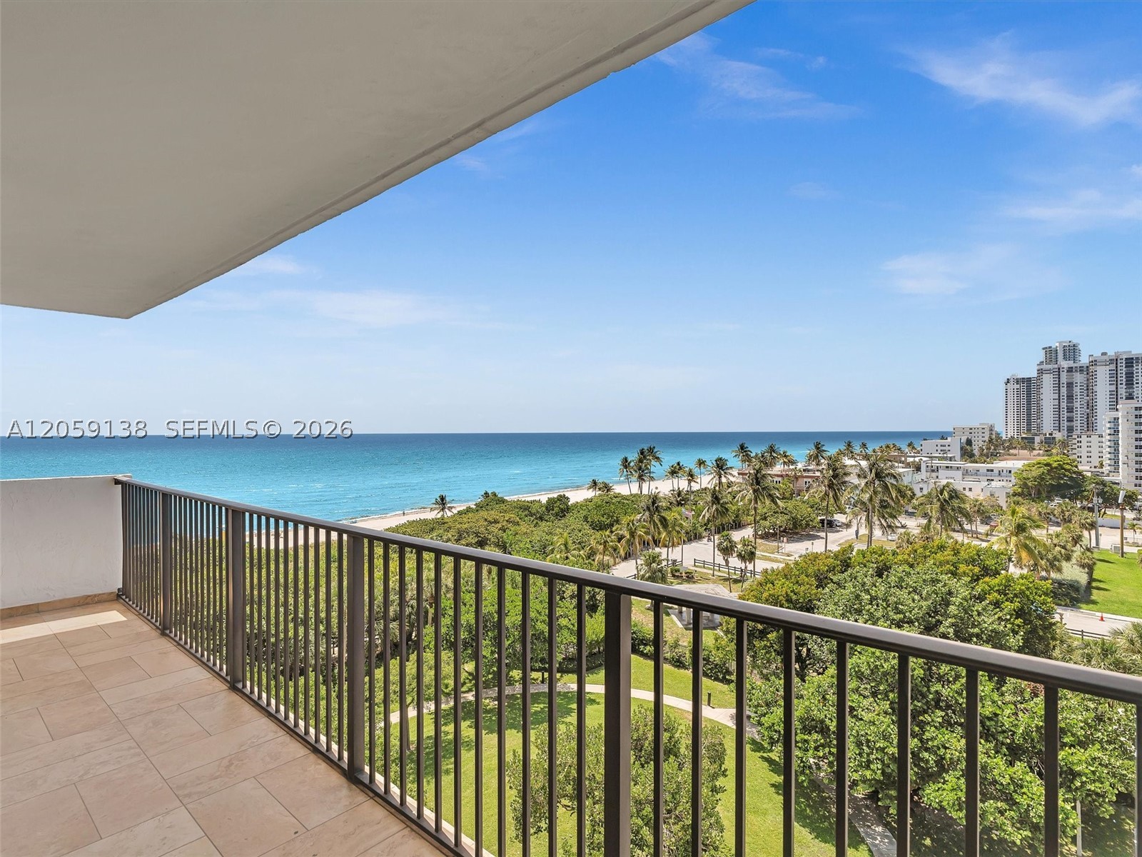 SUMMIT CONDO - Residential