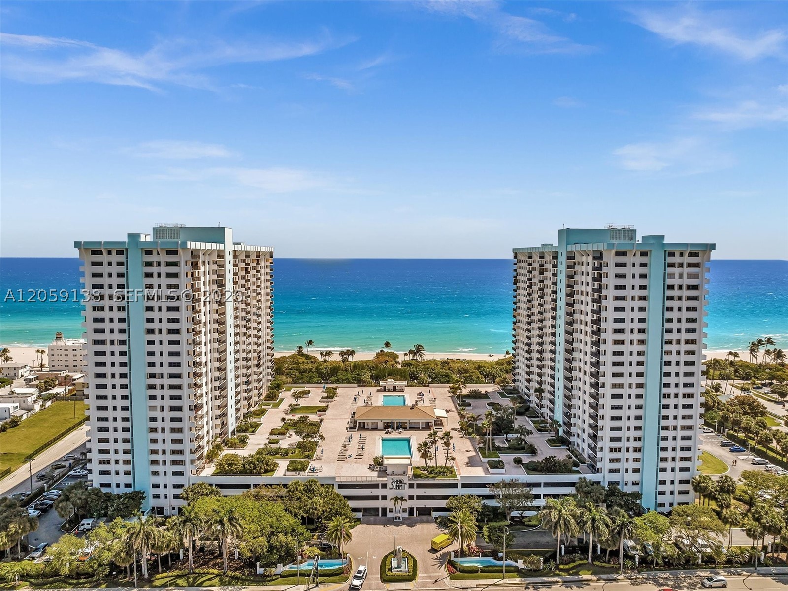 SUMMIT CONDO - Residential