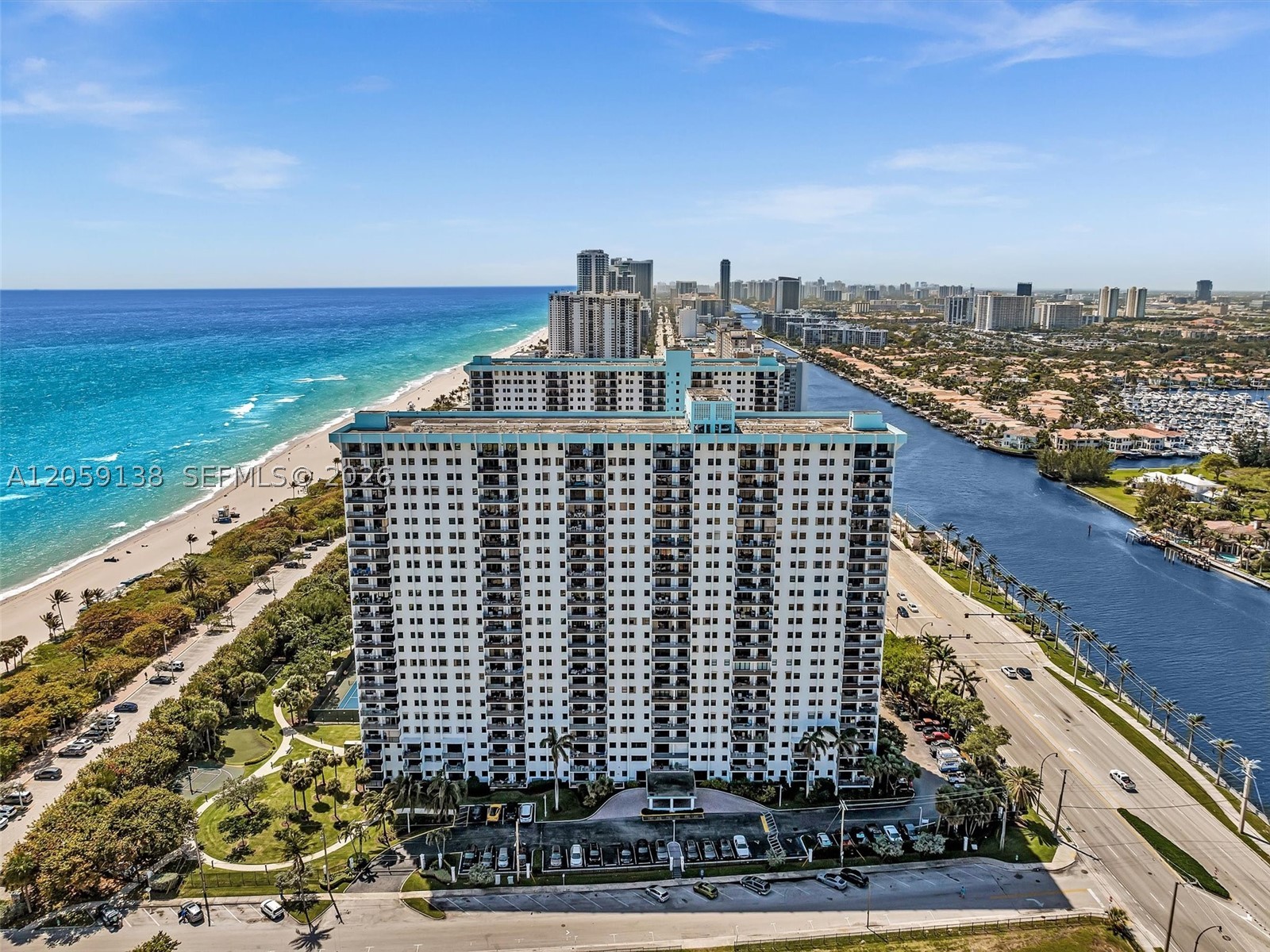 SUMMIT CONDO - Residential